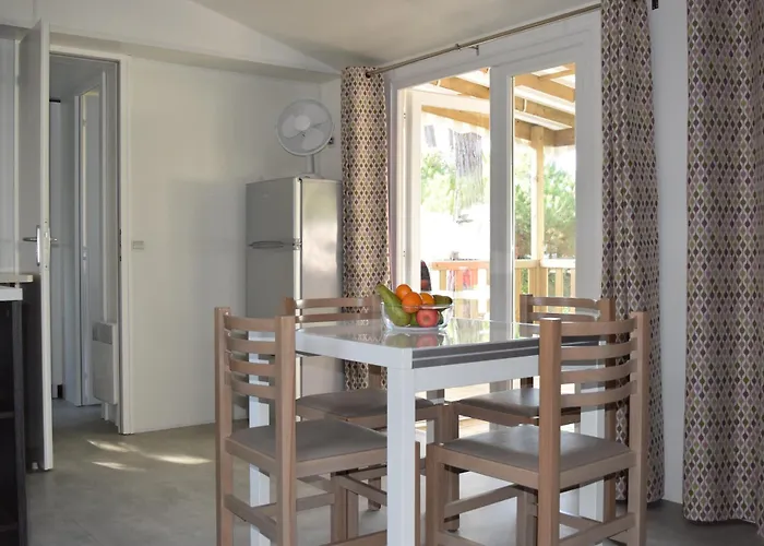 Campingplads Mobile - Bonne Anse La Palmyre - 8 Pers *