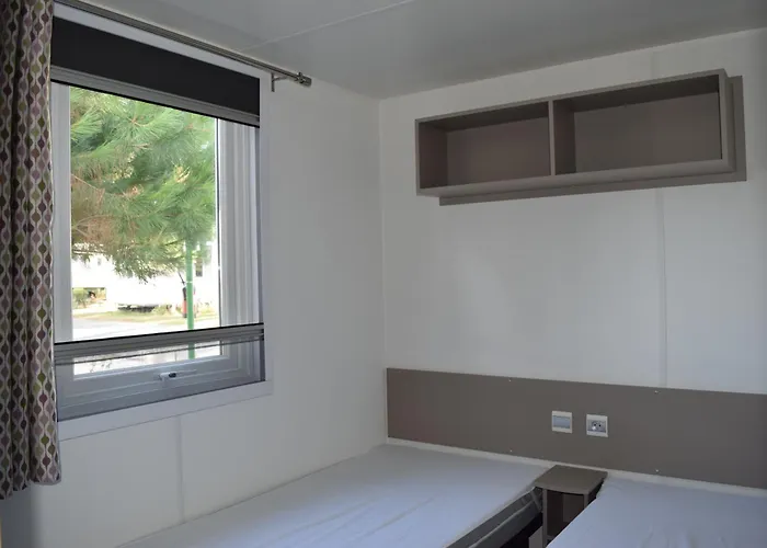 Mobile - Bonne Anse La Palmyre - 8 Pers *